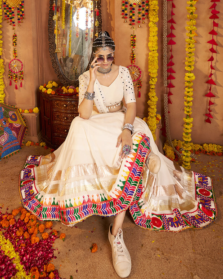 Elegant White Navratri Lehenga Choli With Rich Embroidered Accents