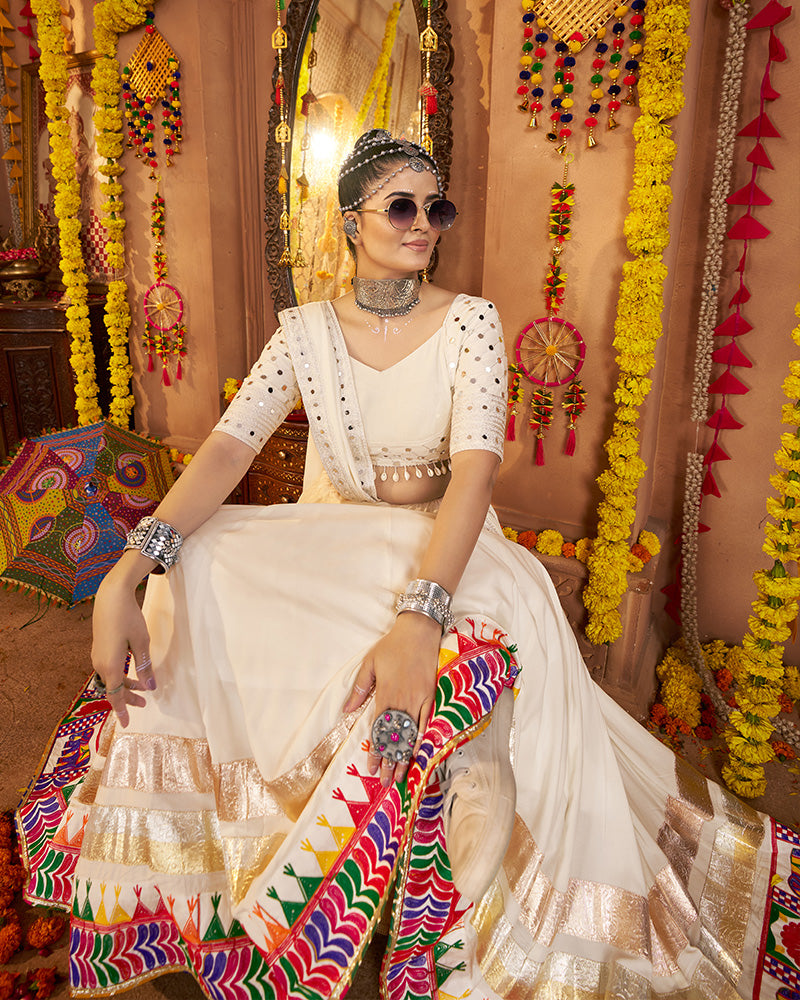 Elegant White Navratri Lehenga Choli With Rich Embroidered Accents