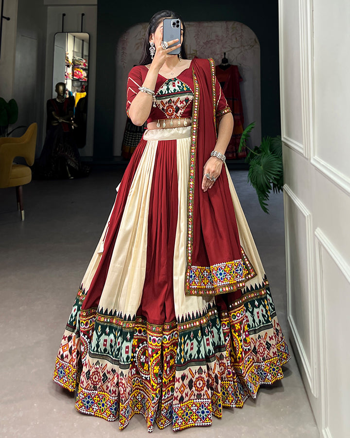 Off White Gamthi Work Navratri Wear Choli